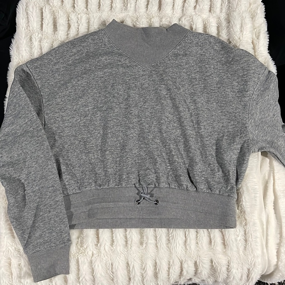 New Women’s Sweatshirt Grey/Gray Medium